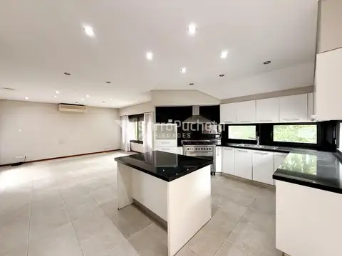 Casa en Venta en Haedo, USD 550.000