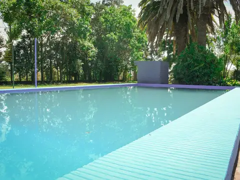 Casa 6 ambientes con 2 baños