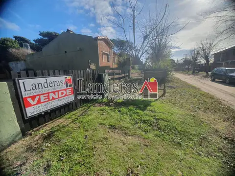 VENTA EN BLOCK - Cuatro Deptos de 3 y 2 amb. - Lote Propio