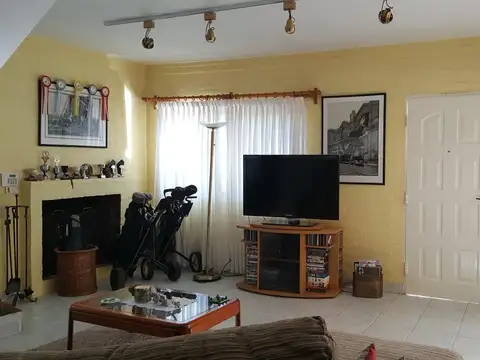 Casa en Alquiler de 4 dormitorios