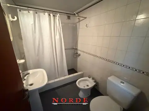 Depto Tipo Casa 2 ambientes con 1 baño