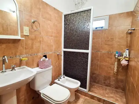 Depto Tipo Casa 5 ambientes con 1 baño