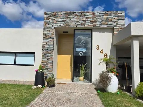 Casa 3 dorm en venta - Bo. San Sebastián, Tigre - 162 m2 en lote de 687 m2