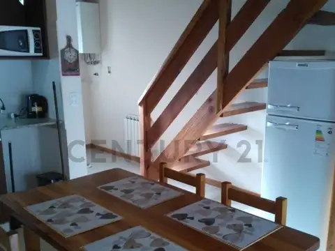 Martin Jereb 9800, Piso 0