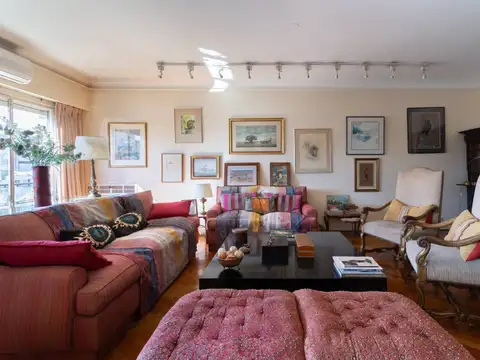 Av Santa Fe  entre Libertad y Cerrito