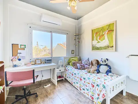 Depto Tipo Casa 4 ambientes con 2 baños