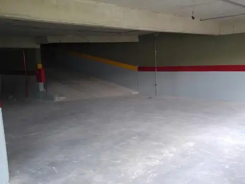 Cochera - San Cristobal