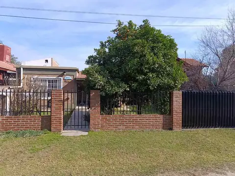 Casa a pasos del centro histórico de merlo