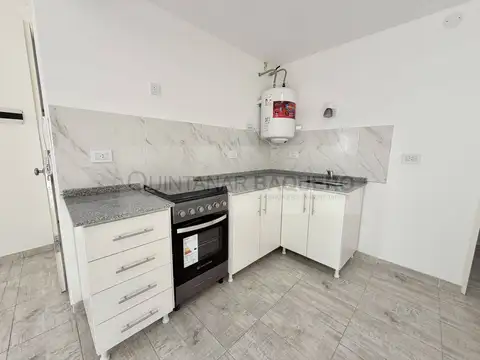 Depto Tipo Casa 2 ambientes con 1 baño