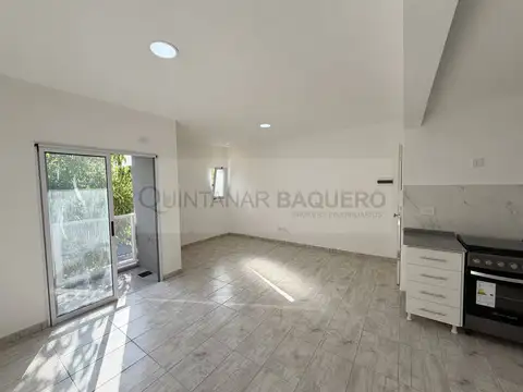 Depto Tipo Casa en Venta en Lomas de Zamora, USD 65.000