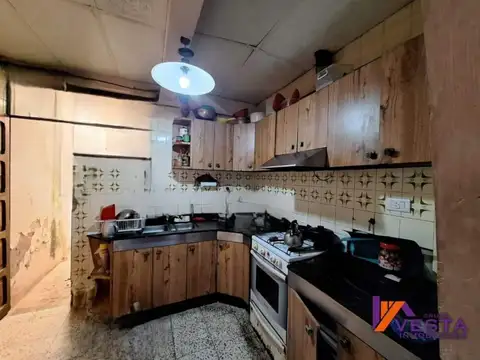 Casa 5 ambientes con 1 baño