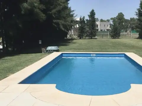 ALQUILER CASA 6 AMBIENTES EN BARRIO SAN ELISEO GOLF SAN VICENTE