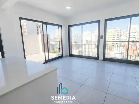 VENTA DEPARTAMENTO MONOAMBIENTE LUMINOSO CON TERRAZA