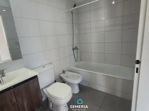 VENTA DEPARTAMENTO MONOAMBIENTE LUMINOSO CON TERRAZA