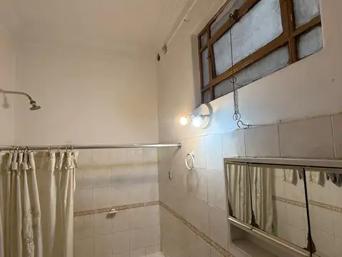 Avenida Rivadavia 5200