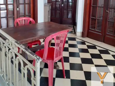 Depto Tipo Casa 9 ambientes con 2 baños