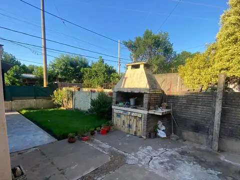 Casa 4 ambientes con 1 baño