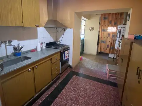 Córdoba  al 700