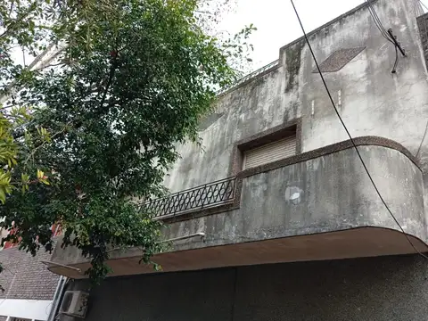 Azcuénaga 4300, Piso 1°