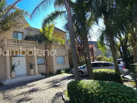 Casa Chalet  en Alquiler en San Patricio, Francisco Álvarez, Moreno