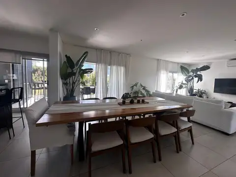 Casa en Venta en Puertos, USD 360.000