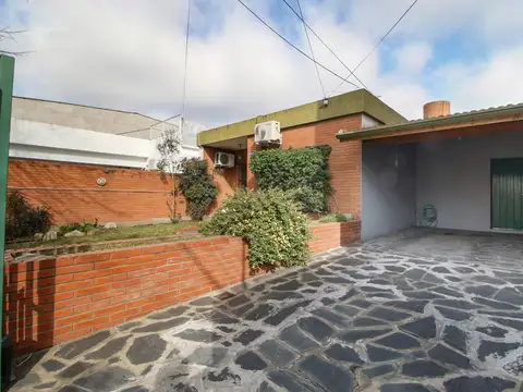 Casa en Venta en Villa Adelina, USD 200.000