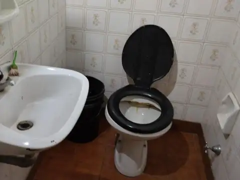 Local en Venta en Billinghurst, USD 60.000