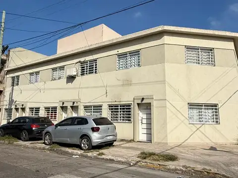 3 AMB C/ PATIO Y LAVADERO