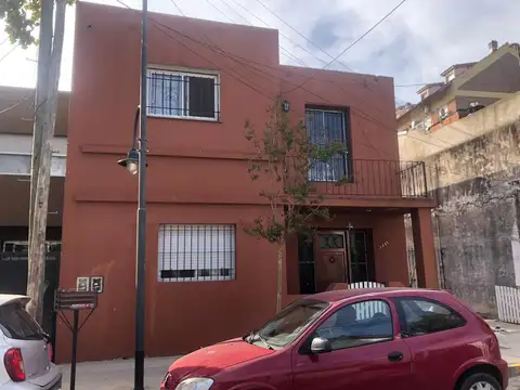 Depto Tipo Casa en Venta de 6 ambientes
