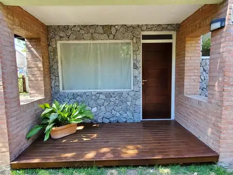 Venta de Duplex de 3 amb en Villa Gesel a 3 cdras del mar