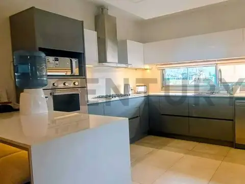 Casa en Venta en El Challao, USD 230.000