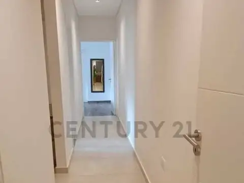 Se vende casa en La Bastilla – Barrio privado