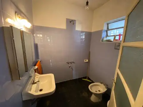 Casa en venta en  Gregorio De Laferrere