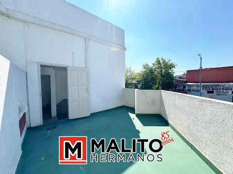 ALQUILER PH 3 AMBIENTES CON TERRAZA EN FLORES