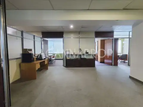 OFICINAS CORPORATIVAS DE 1.190 M² CON DEPÓSITO Y COCHERAS EN COLEGIALES