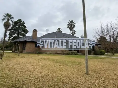 Casa en Venta con 2 cocheras