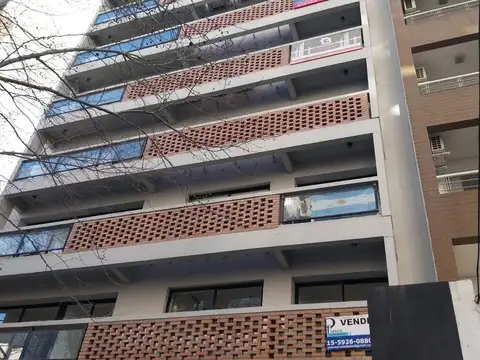Departamento de dos ambientes con cochera 