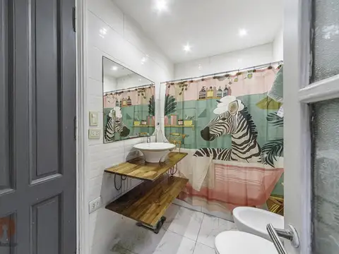 Depto Tipo Casa en Venta en Caballito Sur, USD 165.000