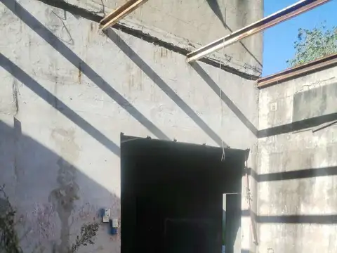 Galpón Industrial 260 m2 s/lote 1200 m2