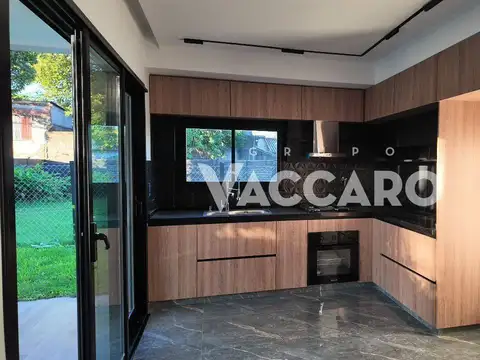 Casa en Venta en Villa Gobernador Udaondo, USD 275.000