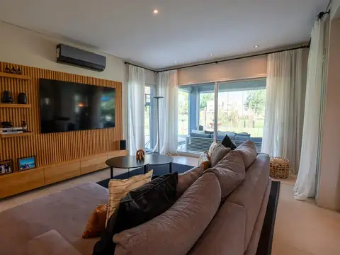 Casa en Venta amueblada Greenville Polo y Resort