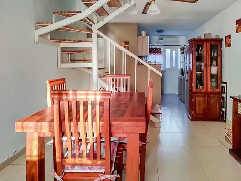 Casa 3 ambientes con 2 baños