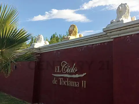 Century 21 Lucio Barroso Venta Hermoso Lote en el mejor Barrio Semi Privado de Rodeo del Medio.