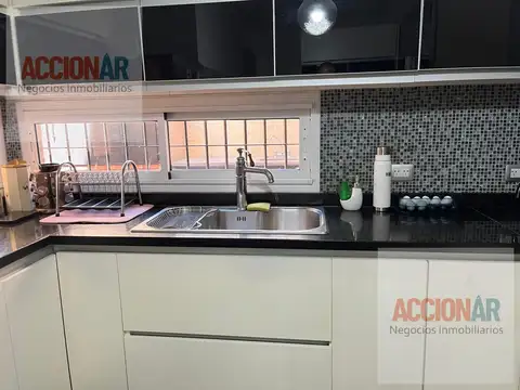 Depto Tipo Casa en Venta de 3 ambientes