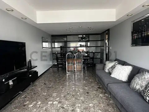 Paternal- Semipiso 4 amb. contrafrente c/balcón y palier privado