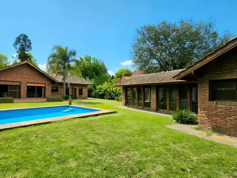 Casa en Venta en Los Quinchos Country Club, USD 220.000