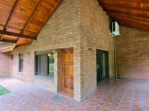 Casa 6 ambientes con 3 baños
