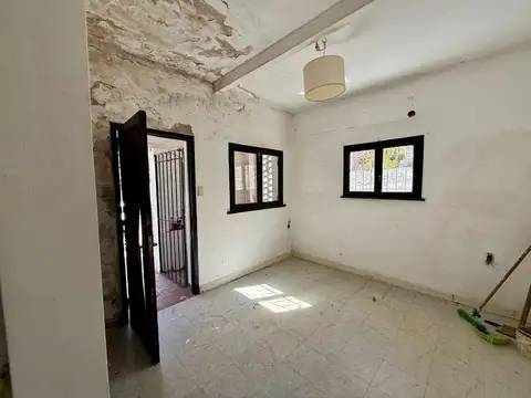 Casa 6 ambientes con 3 baños