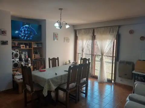 Depto Tipo Casa en Venta de 6 ambientes