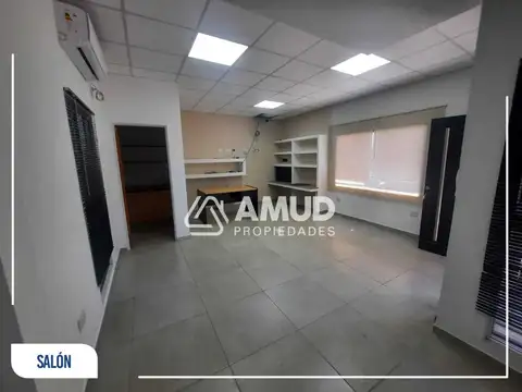 Oficina en Alquiler en Monseñor De Carlo, $ 400.000